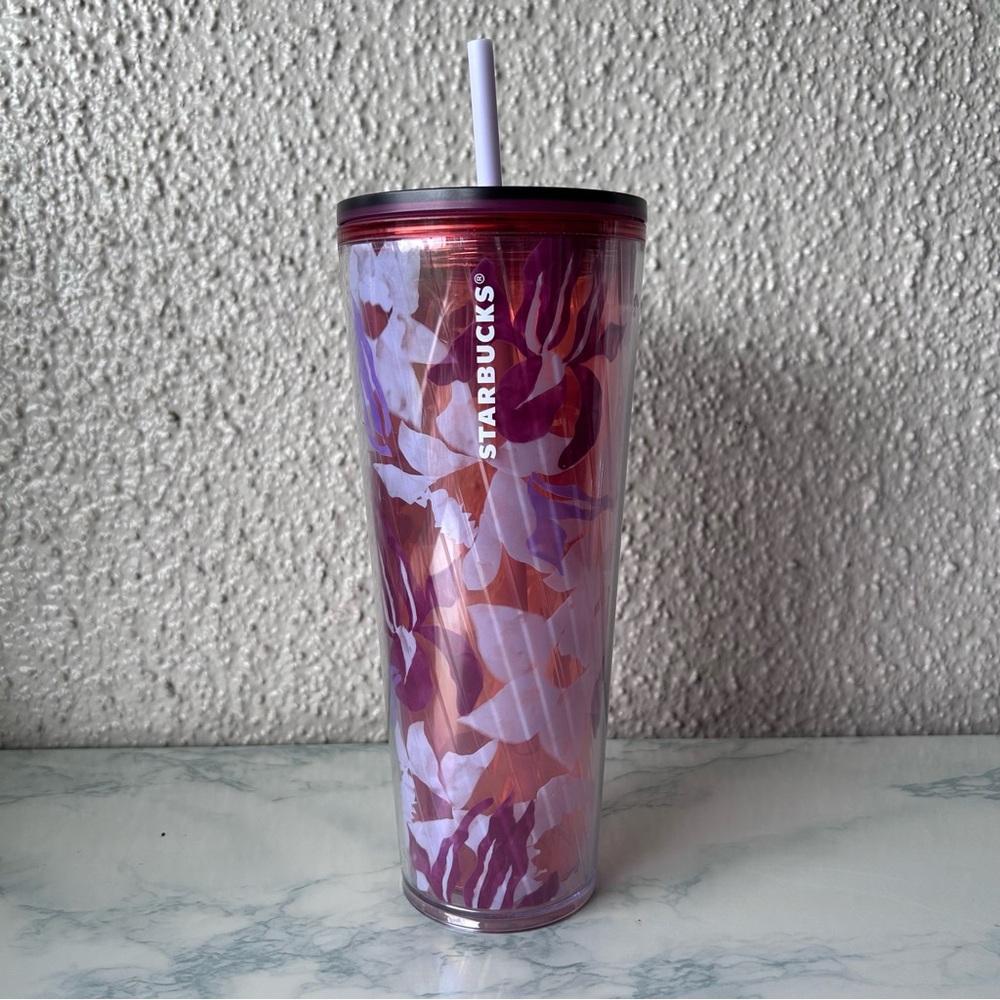 Starbucks 2021 Spring Pink Floral Twist Cold Cup. It is a 24 oz Venti-sized NWT